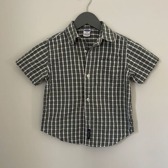 Boys Old Navy Short Sleeve‎ Button Down. Size 4/5 Plaid - Picture 1 of 4